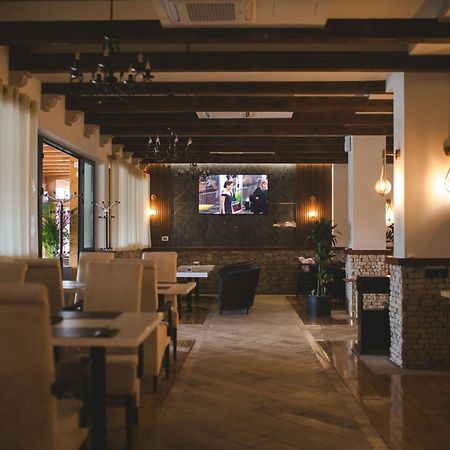 Hotel Marshal Niksic Ngoại thất bức ảnh