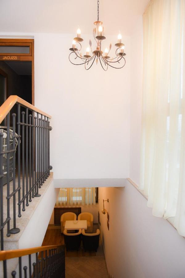 Hotel Marshal Niksic Ngoại thất bức ảnh