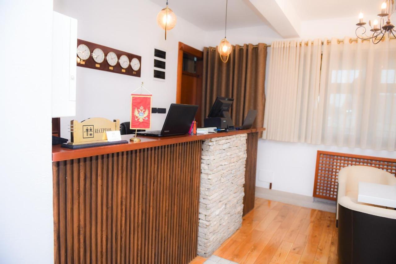 Hotel Marshal Niksic Ngoại thất bức ảnh