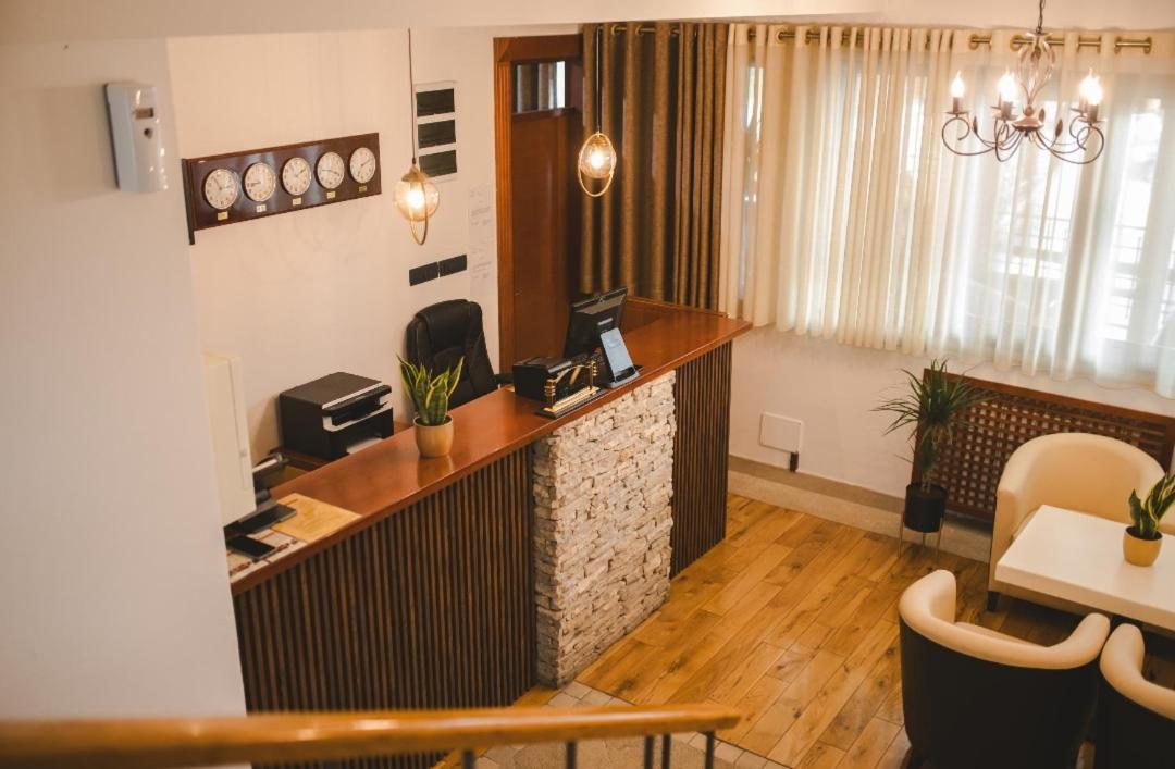 Hotel Marshal Niksic Ngoại thất bức ảnh