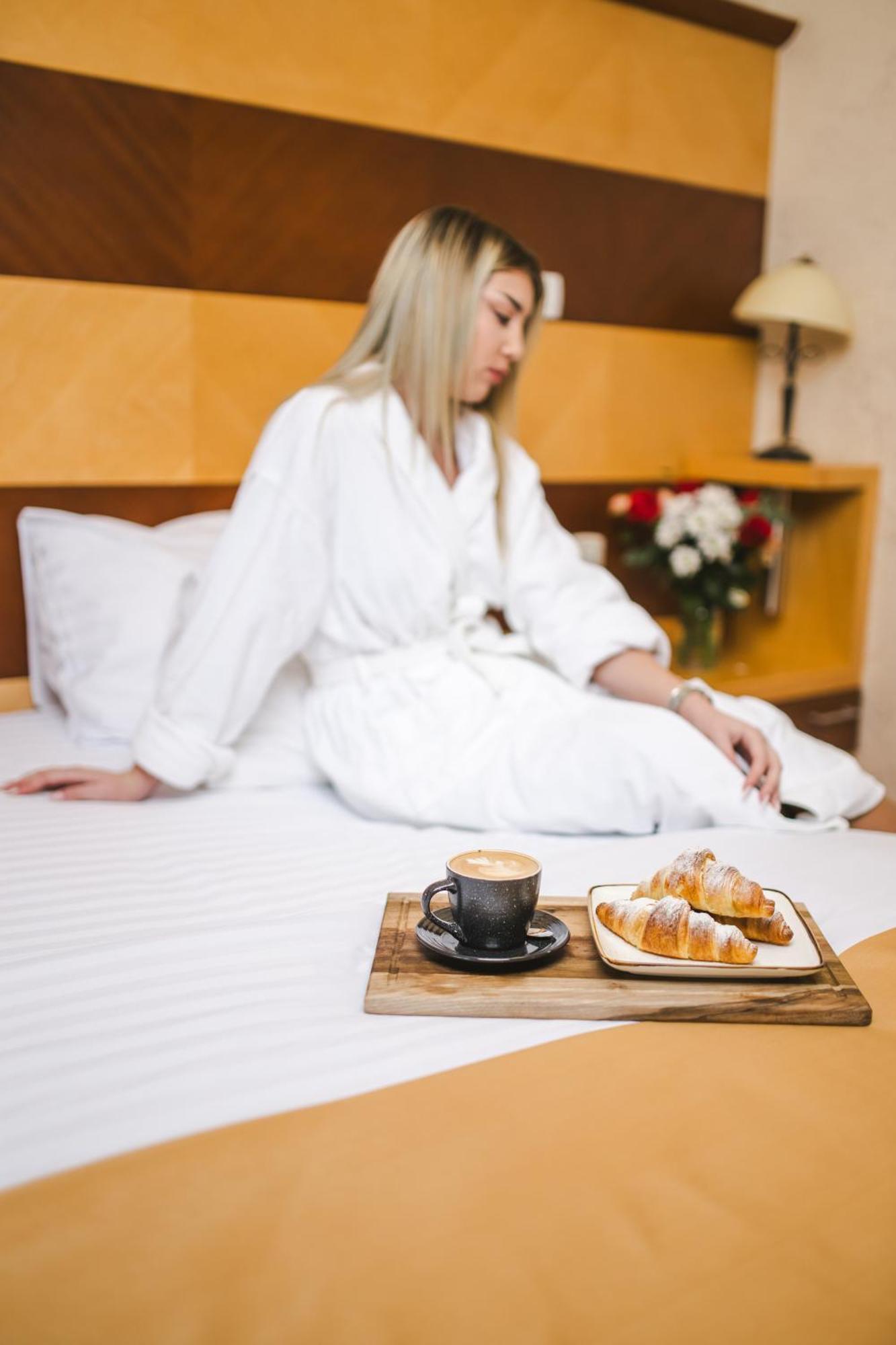 Hotel Marshal Niksic Ngoại thất bức ảnh